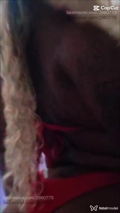 Acompanhante mulher com cabelo castanho de olhos castanhos em Saquarema - Sabrina