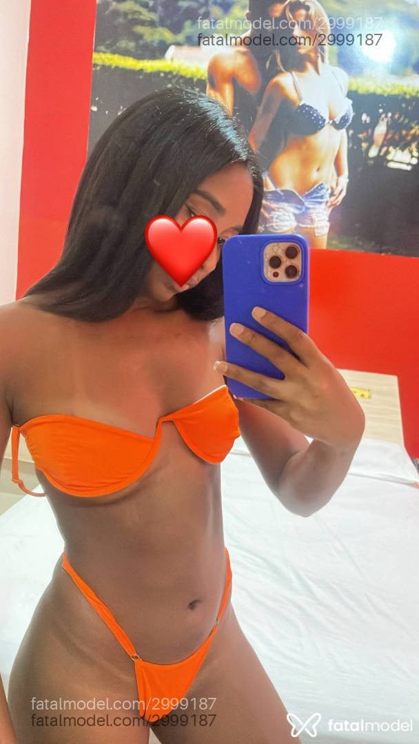 Acompanhante mulher morena (o) de olhos pretos em Matupá - Lavínia