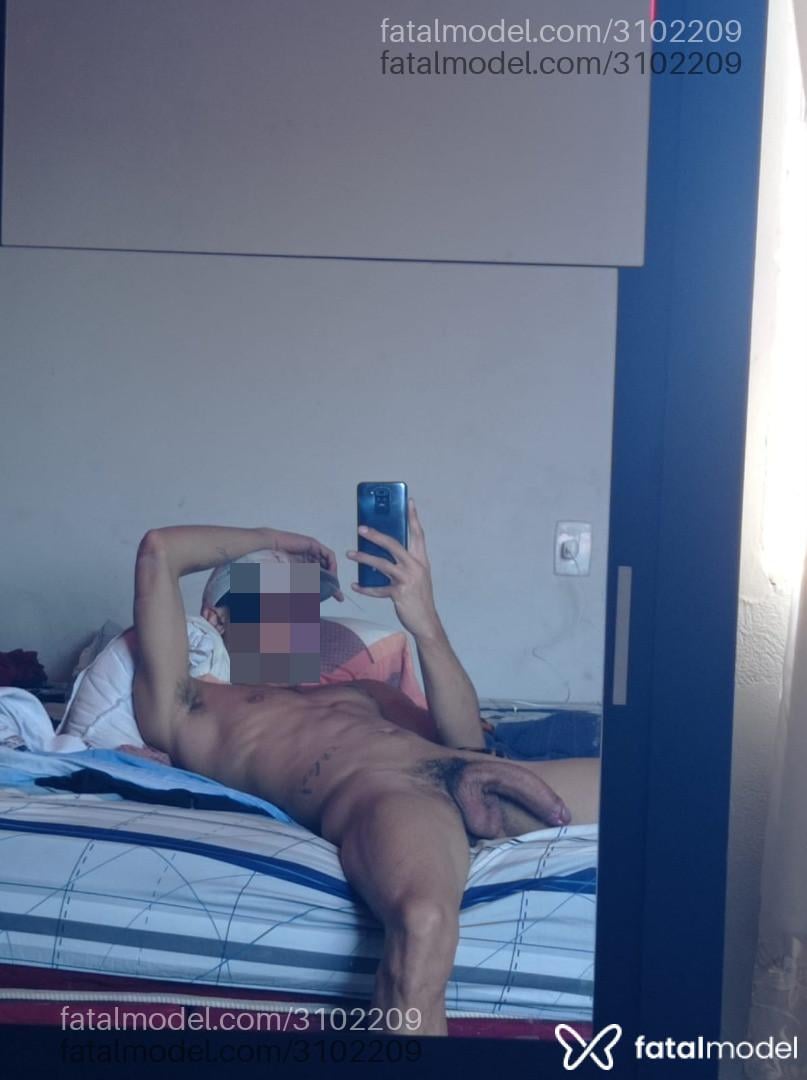 Acompanhante homem morena (o) de olhos castanhos em Paranaíba Acompanhante homem morena (o) de olhos castanhos em Paranaíba - Moreninho Caiçara
