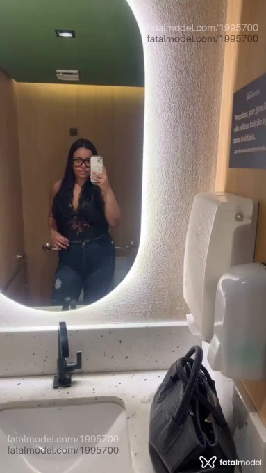 Acompanhante mulher morena (o) de olhos castanhos - Jessica Ferraz
