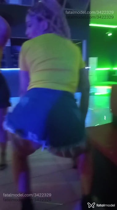 Acompanhante mulher loira (o) de olhos mel em São Leopoldo - Shay