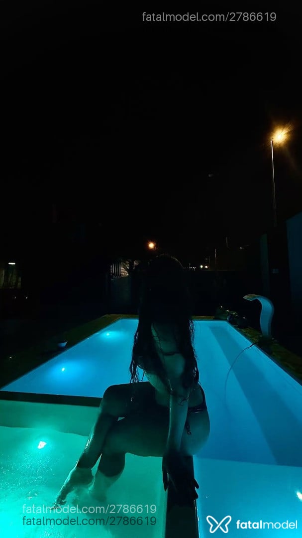 Acompanhante mulher com cabelo castanho de olhos verdes - Manu Acompanhante mulher com cabelo castanho de olhos verdes - Manu