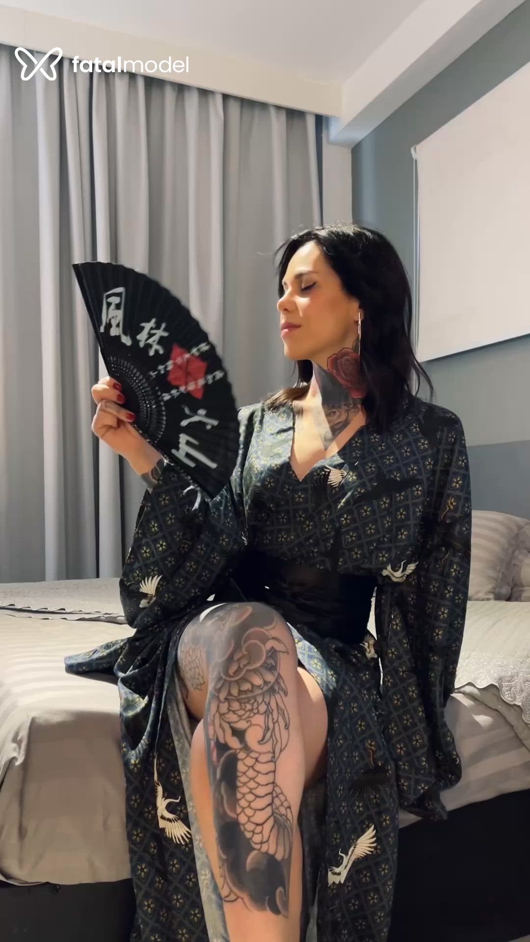 Acompanhante mulher com cabelo castanho de olhos castanhos - Kurome