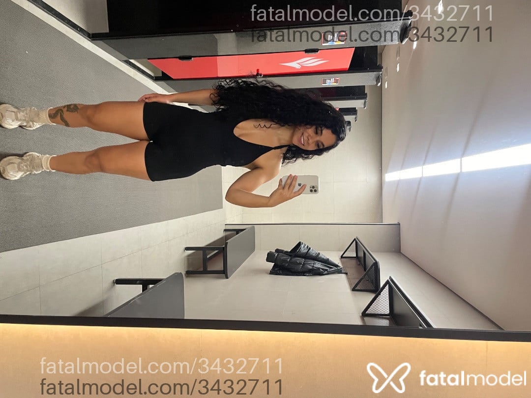 Acompanhante mulher morena (o) de olhos castanhos em Atibaia - Amora