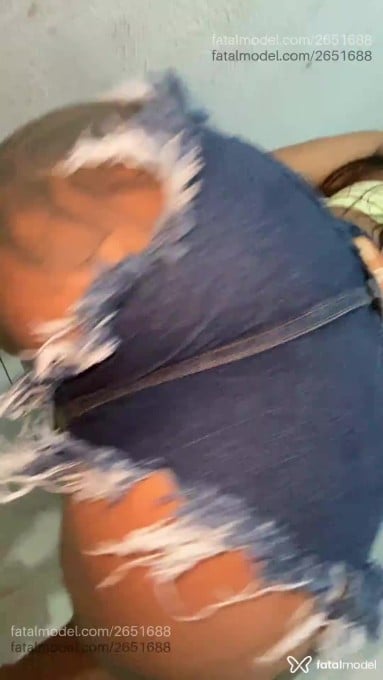 Acompanhante mulher trans com cabelo castanho de olhos pretos em Salvador Acompanhante mulher trans com cabelo castanho de olhos pretos em Salvador - Ester Lopes