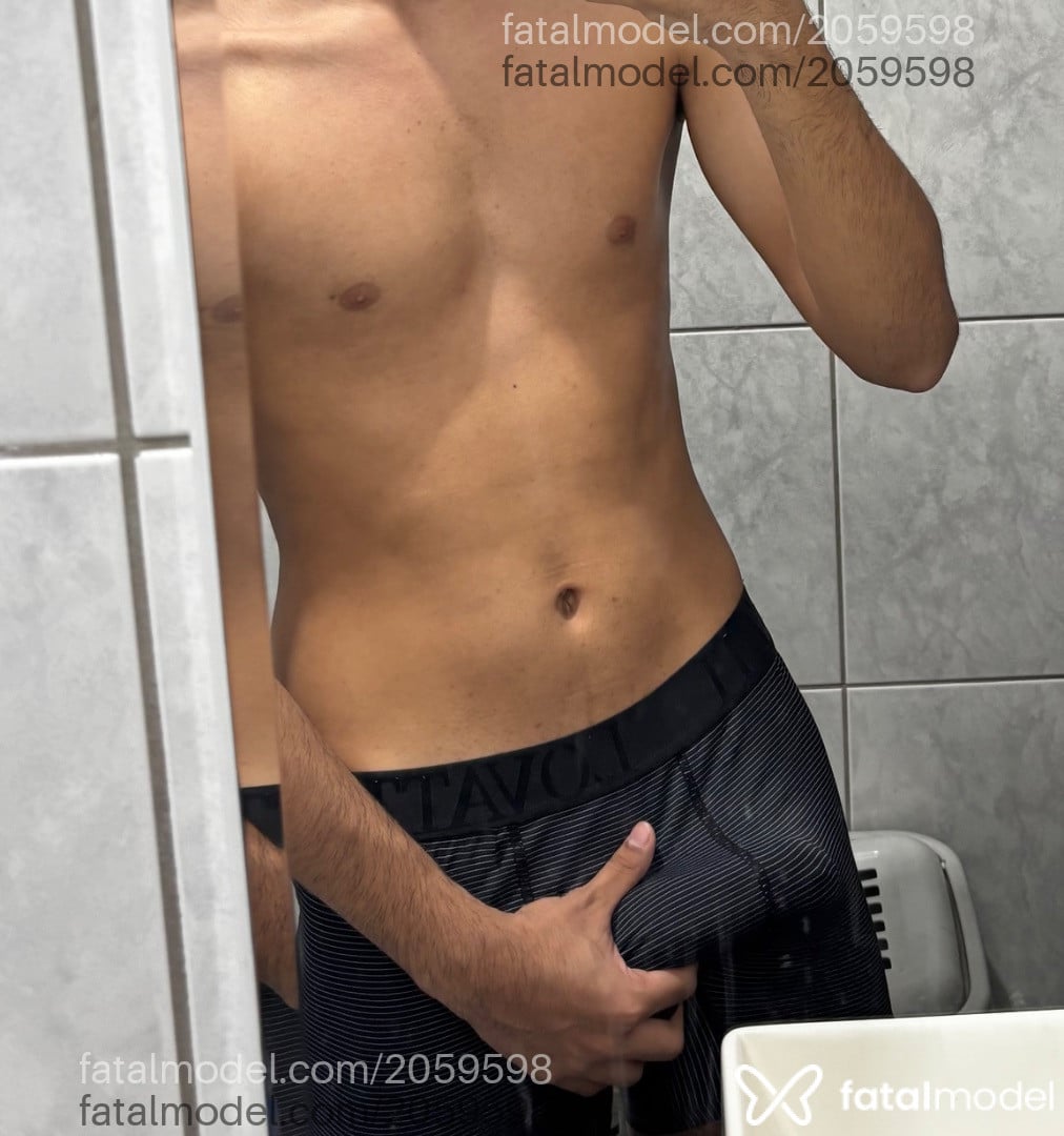 Acompanhante homem morena (o) de olhos pretos em Americana - João Fazan