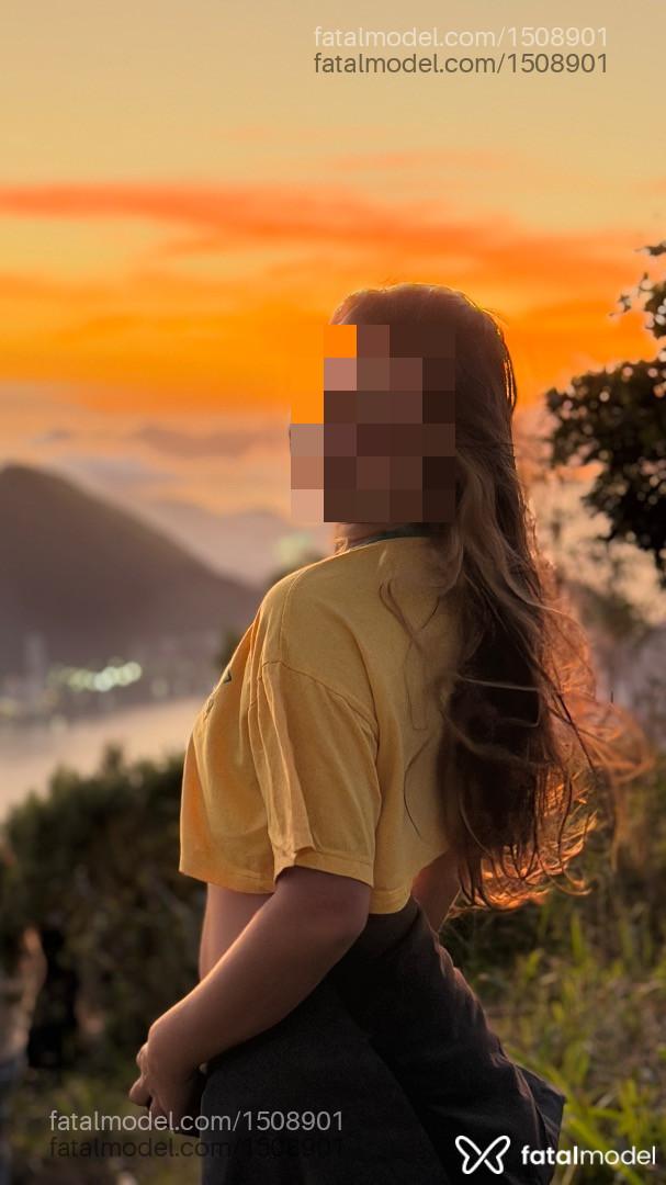 Acompanhante mulher com cabelo castanho de olhos castanhos em São Paulo - Sophie