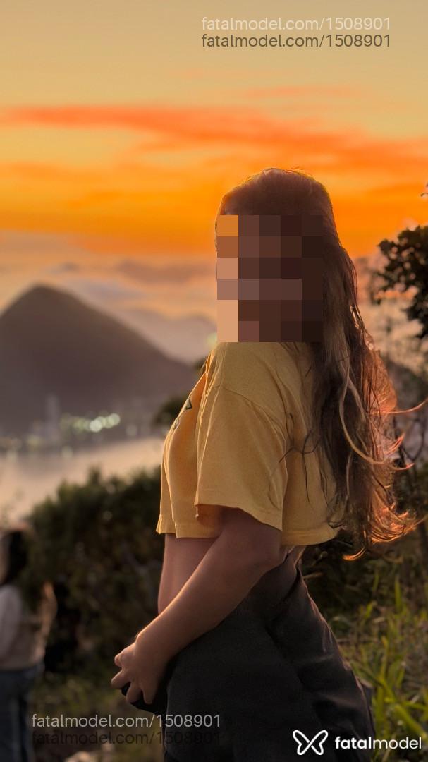 Acompanhante mulher com cabelo castanho de olhos castanhos em São Paulo - Sophie