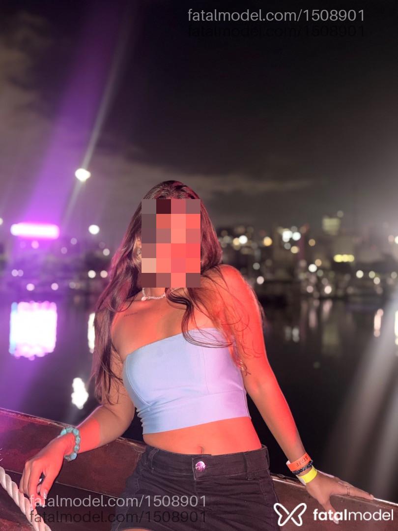 Acompanhante mulher com cabelo castanho de olhos castanhos em São Paulo - Sophie