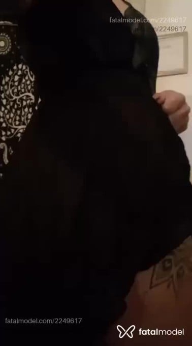 Acompanhante mulher morena (o) de olhos castanhos - Izabela