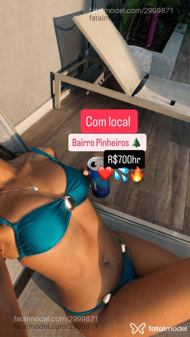 Acompanhante mulher com cabelo castanho de olhos castanhos - Aurora Ayla