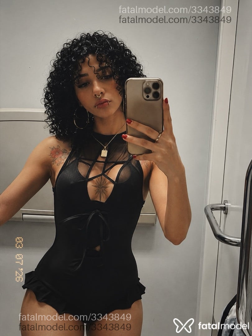 Acompanhante mulher morena (o) de olhos castanhos em Rio de Janeiro - Nana