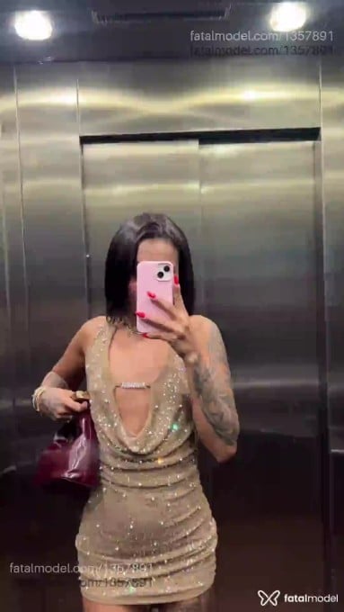 Acompanhante mulher morena (o) de olhos castanhos em Rio de Janeiro Acompanhante mulher morena (o) de olhos castanhos em Rio de Janeiro - Thyfany Ferreiira