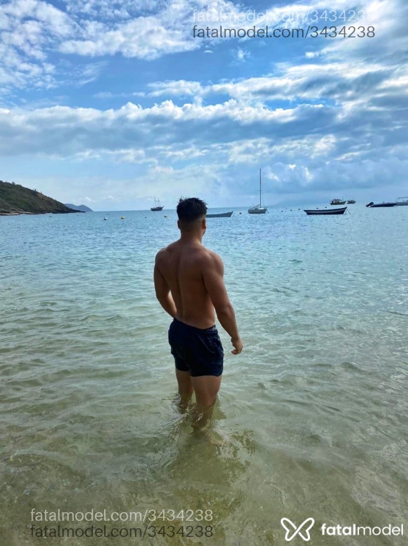 Acompanhante homem com cabelo castanho de olhos castanhos em Niterói - Jhonny Santos