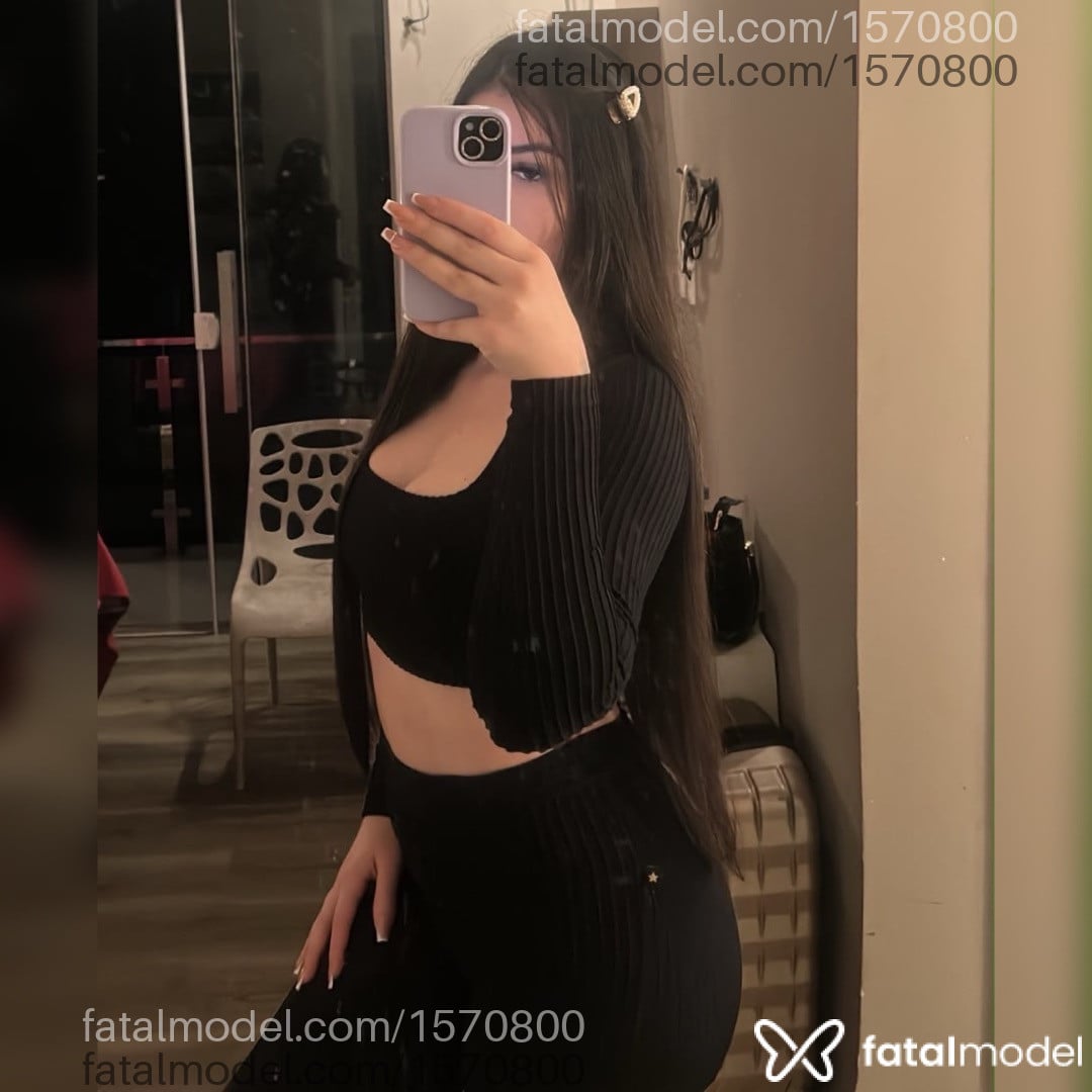 Acompanhante mulher com cabelo castanho de olhos castanhos em Brusque - Agata Oliveira
