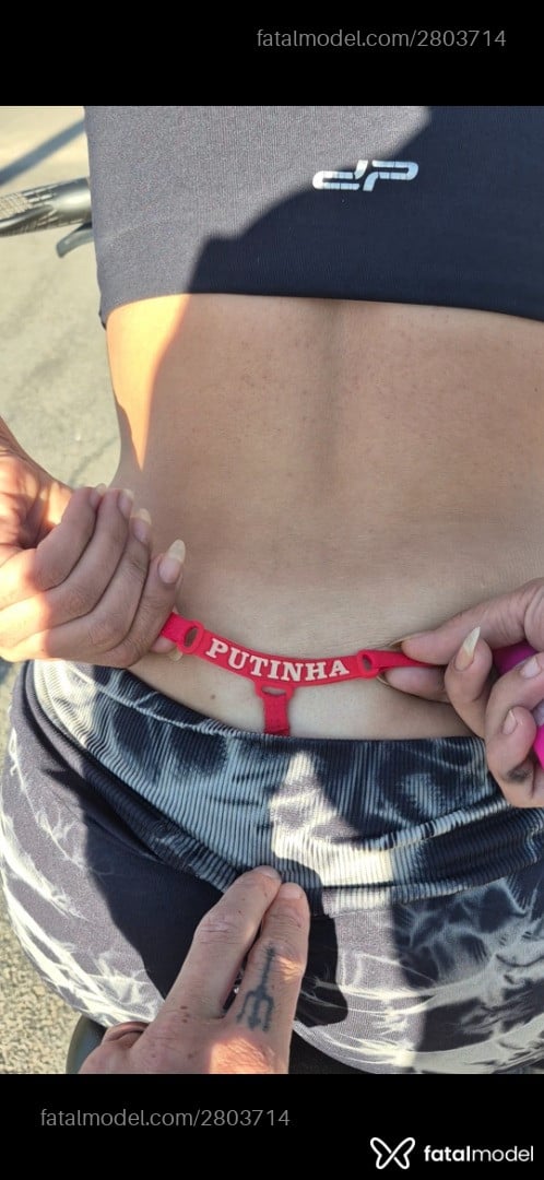 Acompanhante mulher ruiva (o) de olhos castanhos em Nazaré Paulista - May Ca
