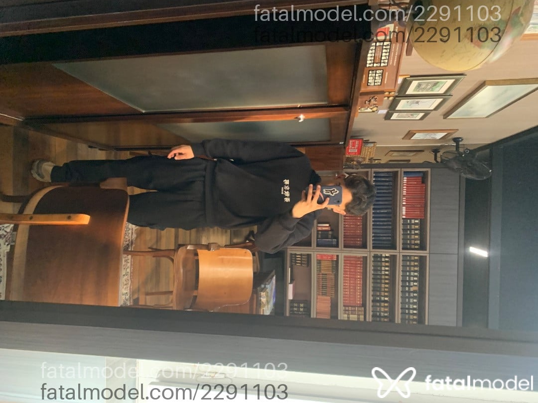 Acompanhante homem com cabelo castanho de olhos castanhos em São José - Pedro