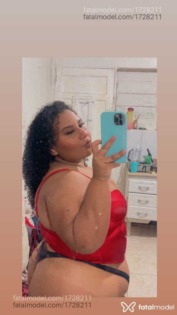 Acompanhante mulher morena (o) de olhos pretos em São Paulo Acompanhante mulher morena (o) de olhos pretos em São Paulo - Júlia Gomes