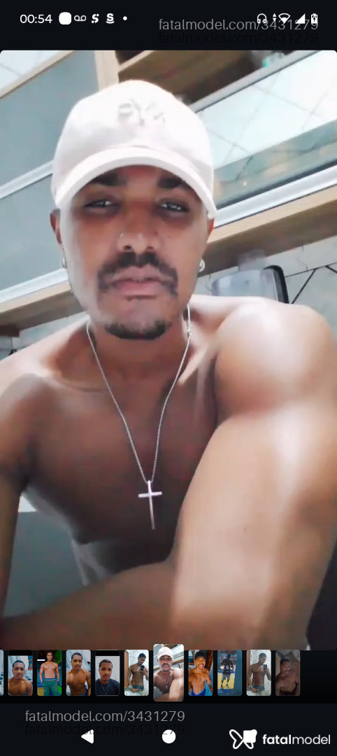 Acompanhante homem morena (o) de olhos pretos - Raffa San Carlos