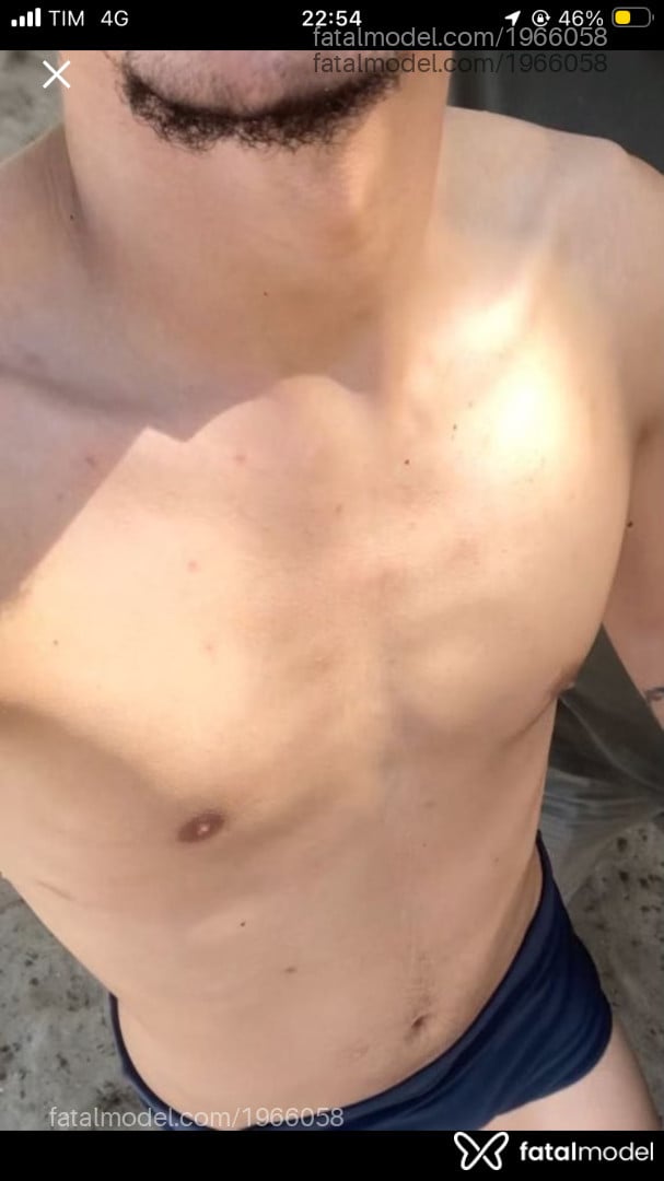 Acompanhante homem com cabelo castanho de olhos castanhos em Taubaté - Safadoperverso