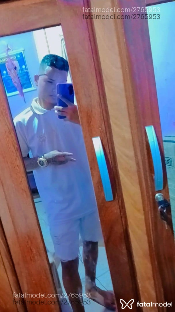 Acompanhante homem com cabelo castanho de olhos castanhos em Belém - Sousa