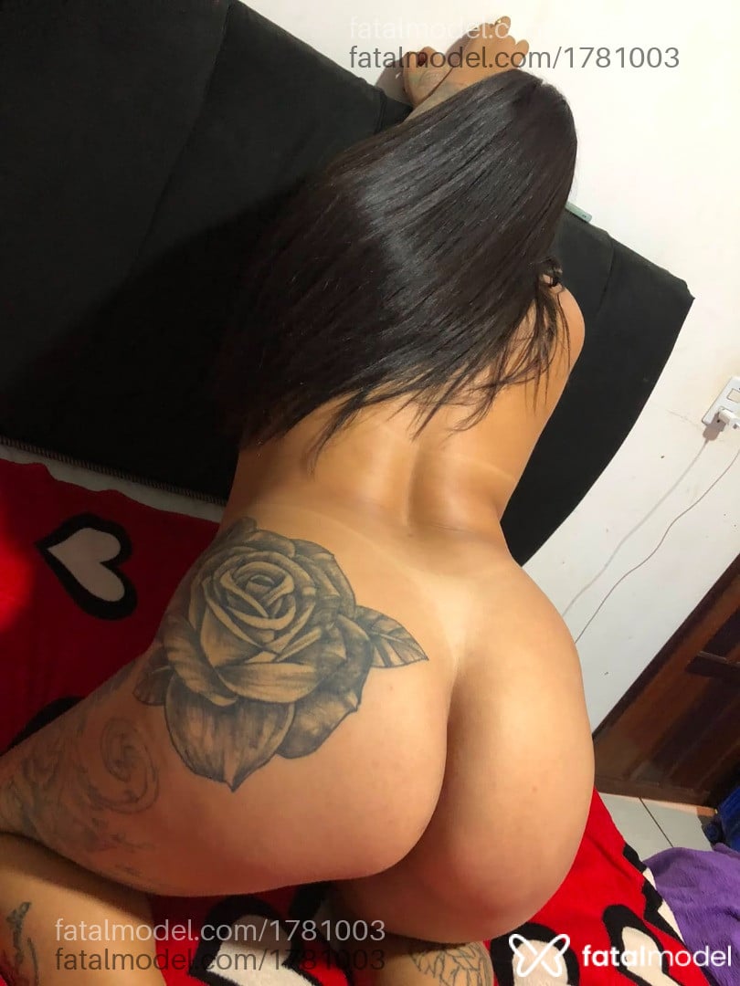 Acompanhante mulher com cabelo castanho de olhos castanhos - Amanda Acompanhante mulher com cabelo castanho de olhos castanhos - Amanda