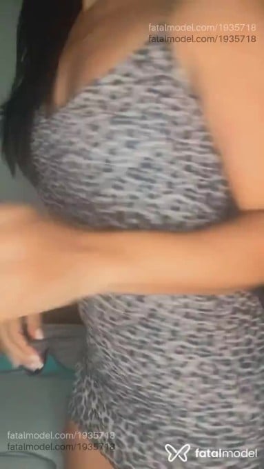 Acompanhante mulher com cabelo castanho de olhos castanhos - Aryane Sanches Acompanhante mulher com cabelo castanho de olhos castanhos - Aryane Sanches