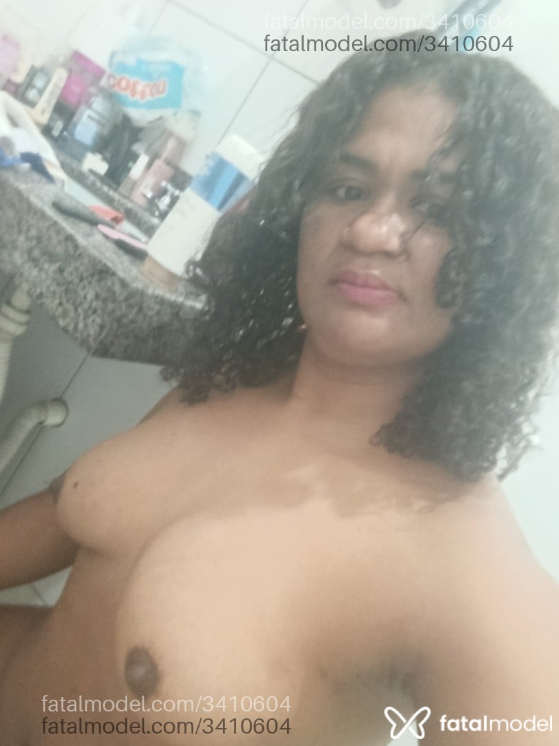 Acompanhante mulher morena (o) de olhos mel em Nova Serrana - Kaah Souza