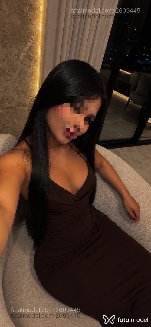 Acompanhante mulher morena (o) de olhos castanhos - Maria Giovanna