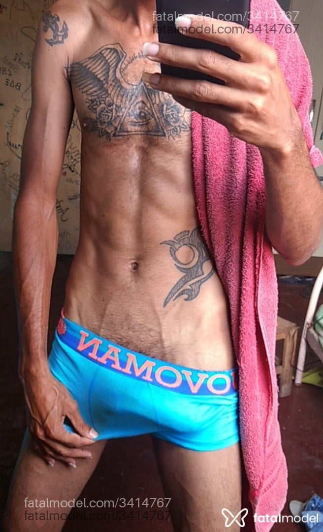 Acompanhante homem morena (o) de olhos pretos em Virtual - Andrey