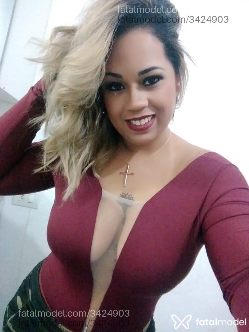 Acompanhante mulher loira (o) de olhos castanhos em São Paulo Acompanhante mulher loira (o) de olhos castanhos em São Paulo - Andressa