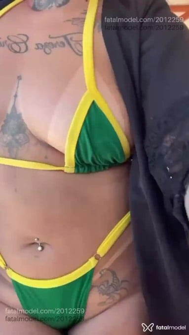 Acompanhante mulher morena (o) de olhos pretos em Patos Acompanhante mulher morena (o) de olhos pretos em Patos - Angel