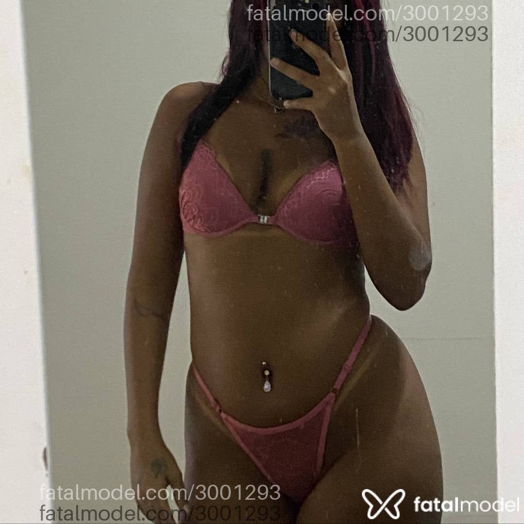 Acompanhante mulher ruiva (o) de olhos castanhos - Rubii Acompanhante mulher ruiva (o) de olhos castanhos - Rubii