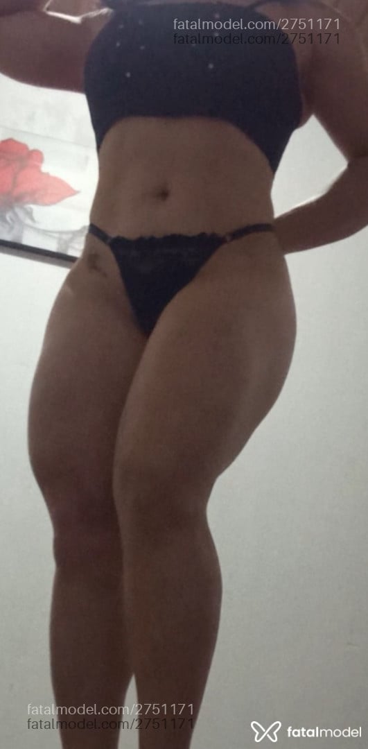 Acompanhante mulher morena (o) de olhos pretos em Hortolândia Acompanhante mulher morena (o) de olhos pretos em Hortolândia - Luna