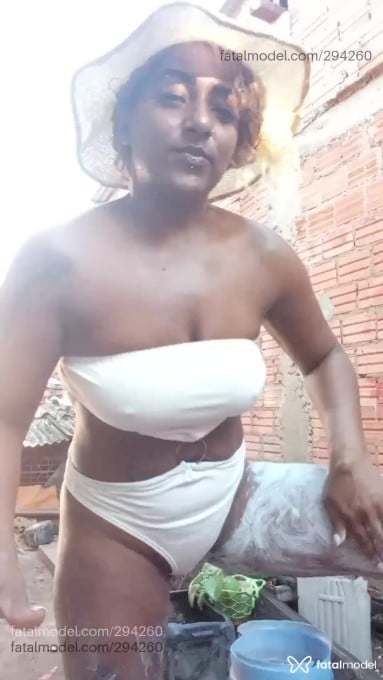 Acompanhante mulher morena (o) de olhos pretos em Porto Velho Acompanhante mulher morena (o) de olhos pretos em Porto Velho - Leona Dhyes
