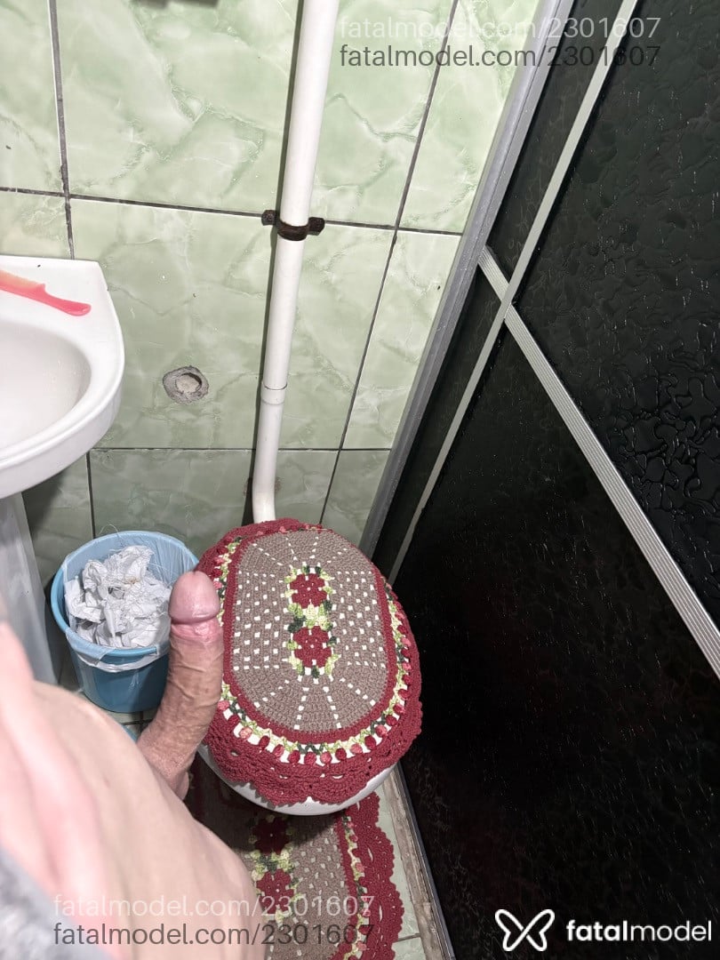 Acompanhante homem com cabelo castanho de olhos castanhos em Imbituva Acompanhante homem com cabelo castanho de olhos castanhos em Imbituva - Pilicano
