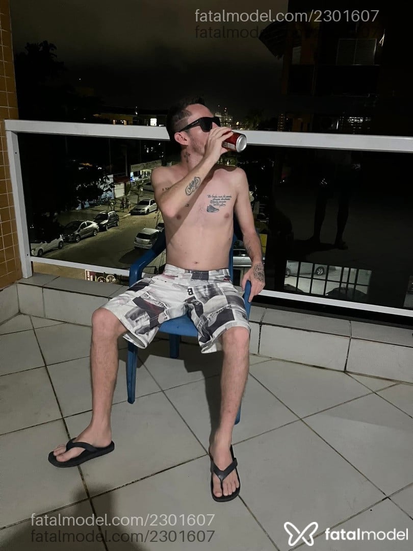 Acompanhante homem com cabelo castanho de olhos castanhos em Imbituva Acompanhante homem com cabelo castanho de olhos castanhos em Imbituva - Pilicano