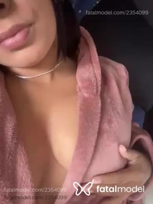 Acompanhante mulher morena (o) de olhos pretos - Laila Dantas Acompanhante mulher morena (o) de olhos pretos - Laila Dantas