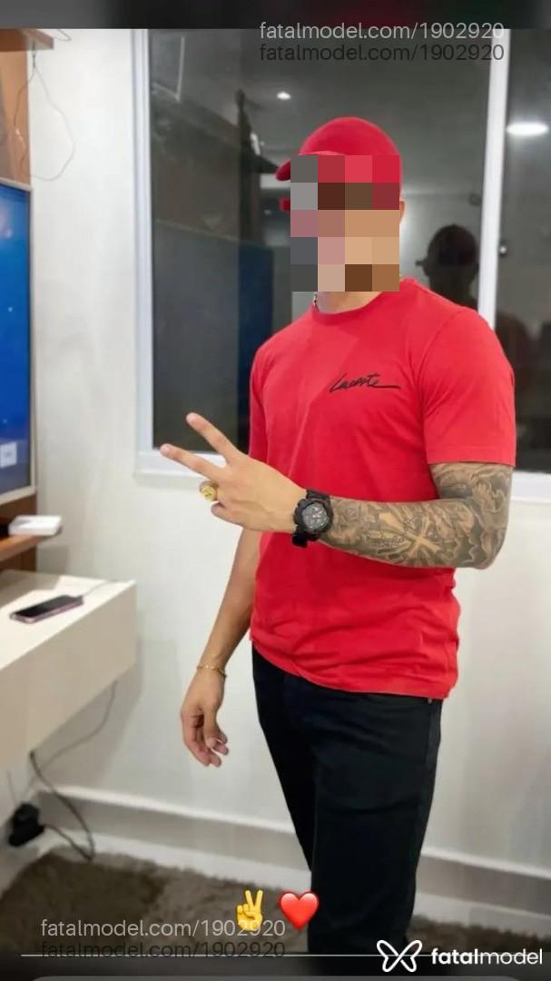 Acompanhante homem morena (o) de olhos castanhos em Vitória da Conquista - Atendocasal
