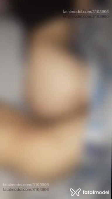 Acompanhante homem morena (o) de olhos castanhos - Venbli Acompanhante homem morena (o) de olhos castanhos - Venbli