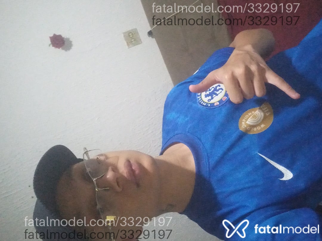 Acompanhante homem loira (o) de olhos verdes em São Paulo - Toeowprkt