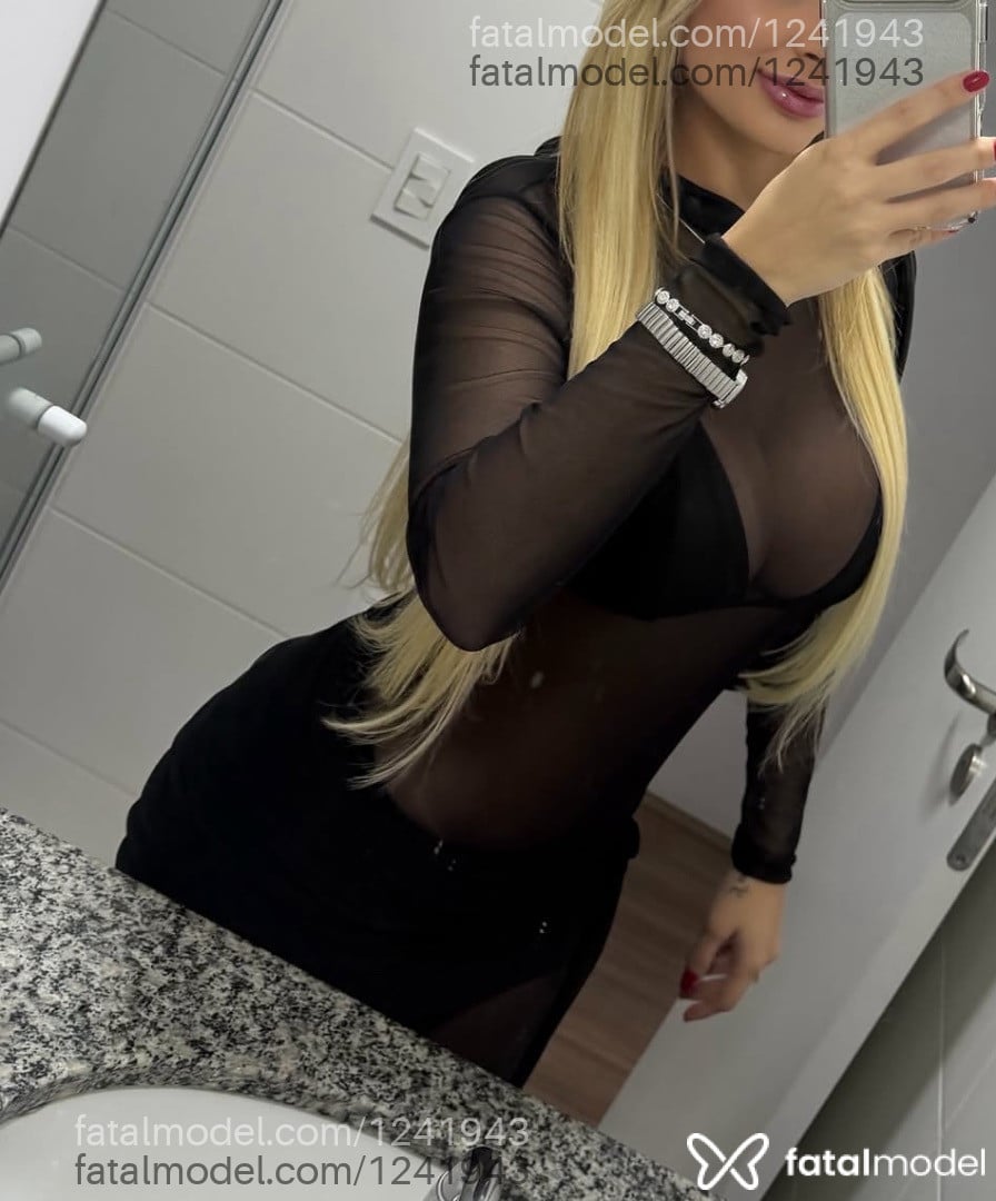 Acompanhante mulher loira (o) de olhos azuis em Chapecó Acompanhante mulher loira (o) de olhos azuis em Chapecó - Manuelle Duarte