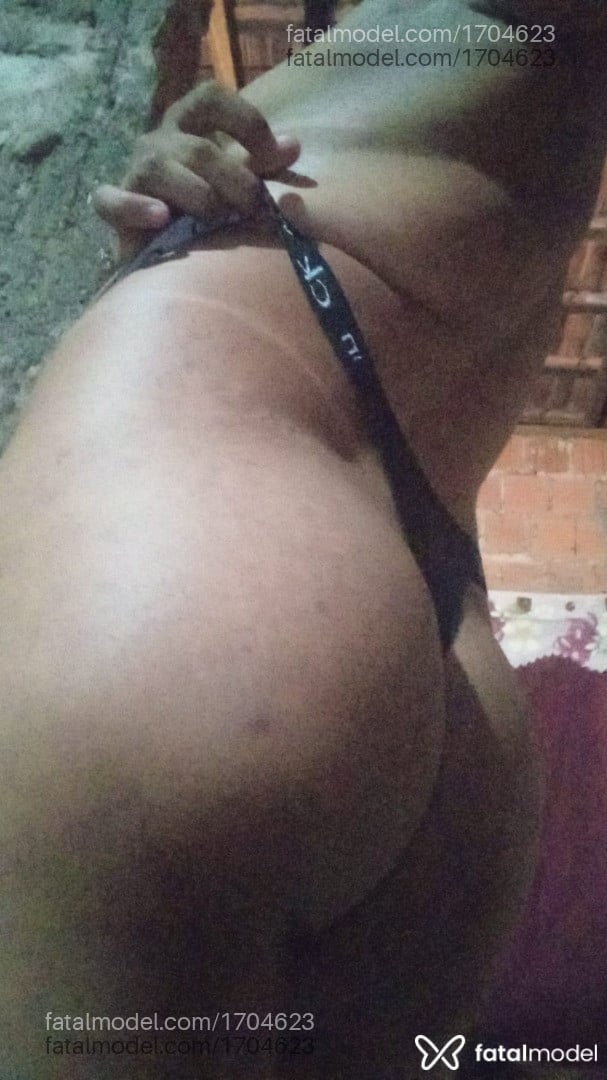 Acompanhante mulher trans morena (o) de olhos castanhos em Três Lagoas - Adrian