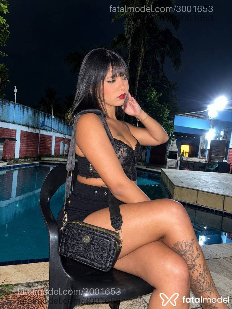 Acompanhante mulher morena (o) de olhos castanhos - Cacau