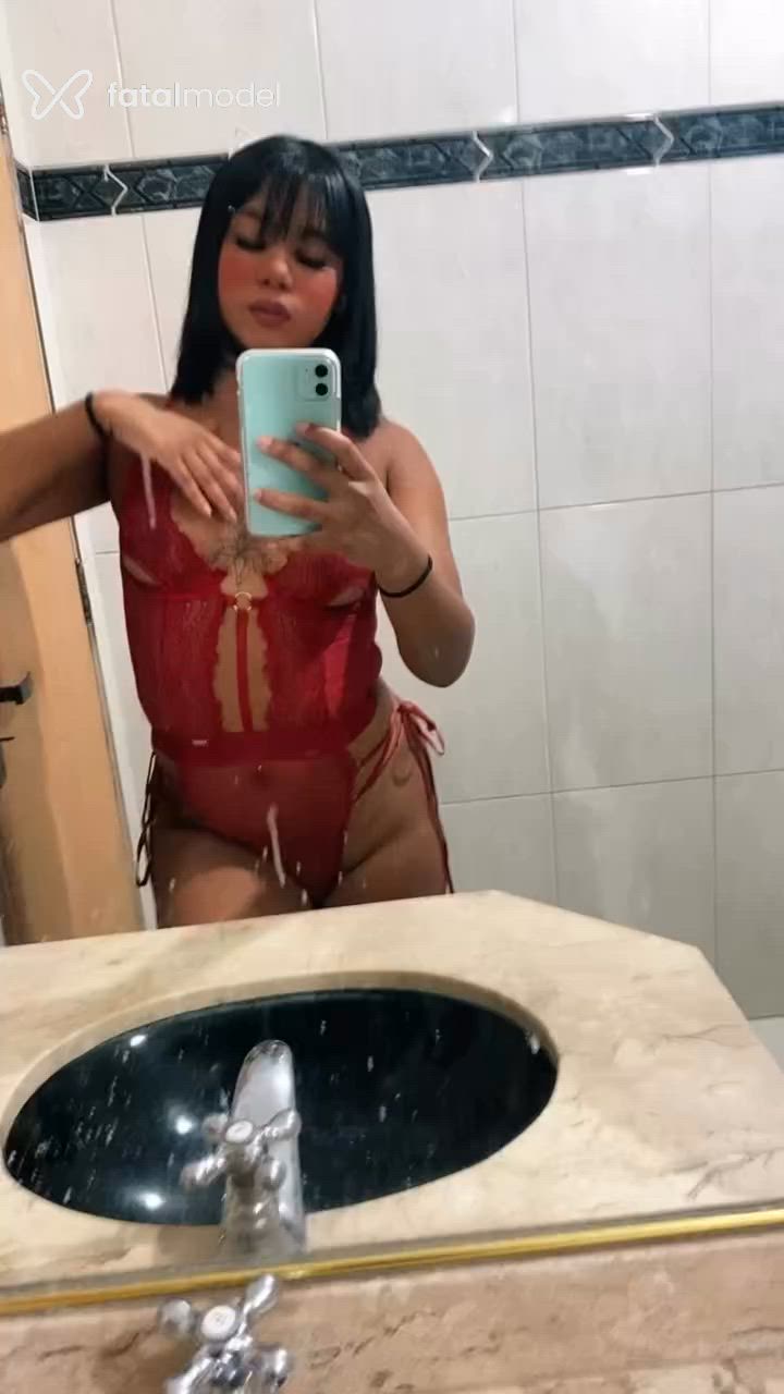 Acompanhante mulher morena (o) de olhos castanhos - Cacau Acompanhante mulher morena (o) de olhos castanhos - Cacau