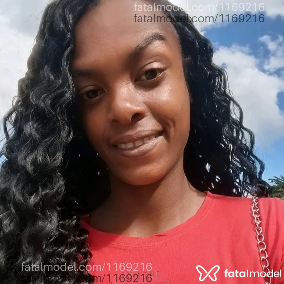 Acompanhante mulher morena (o) de olhos castanhos em Camaçari - Maria Paula