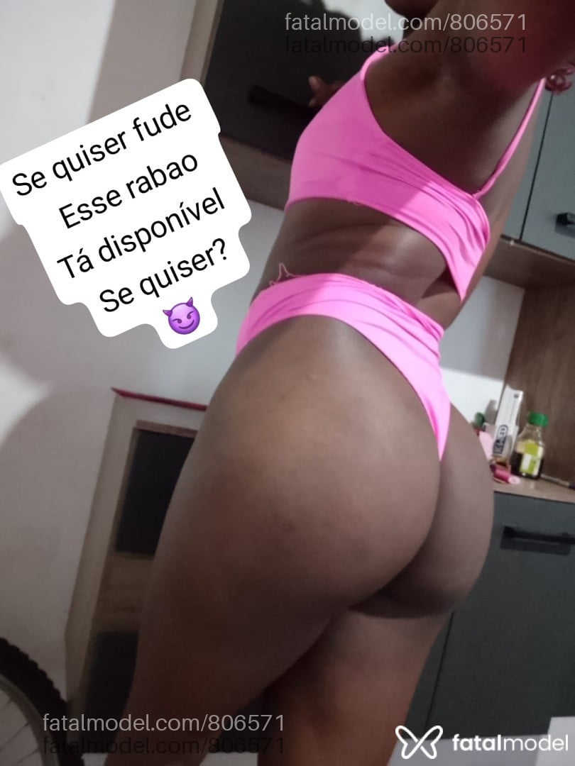 Acompanhante mulher trans com cabelo castanho de olhos castanhos em Santa Cruz do Rio Pardo Acompanhante mulher trans com cabelo castanho de olhos castanhos em Santa Cruz do Rio Pardo - Cacau Pereirah