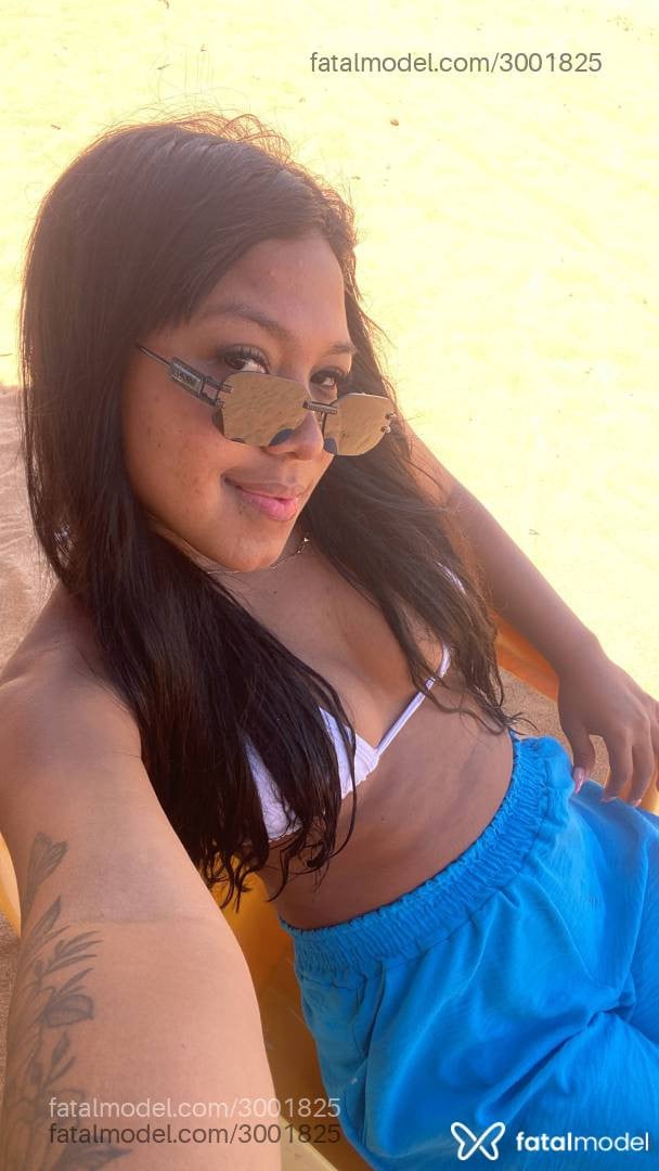 Acompanhante mulher morena (o) de olhos pretos - Sophia Alencar