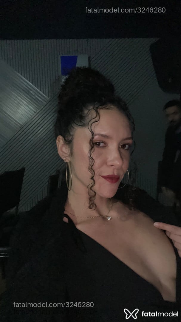 Acompanhante mulher com cabelo castanho de olhos castanhos em Presidente Prudente - Sabrina