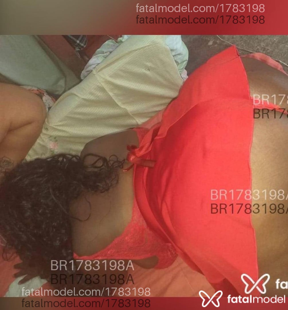 Acompanhante mulher com cabelo castanho de olhos pretos - Drielly Alcântara Acompanhante mulher com cabelo castanho de olhos pretos - Drielly Alcântara